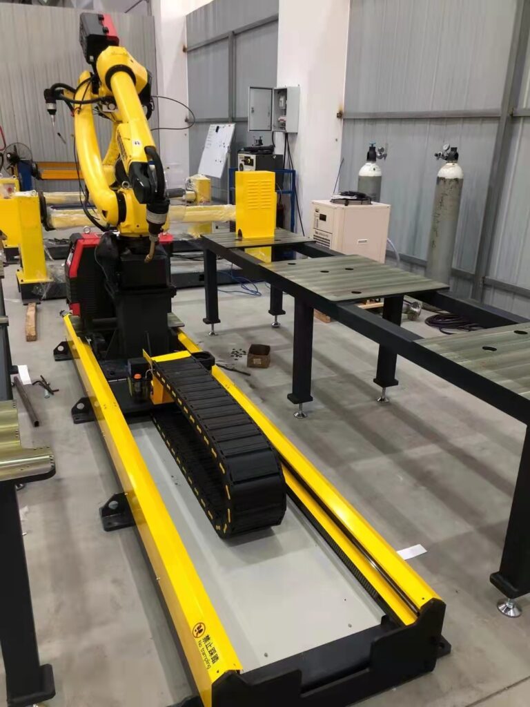 robot track