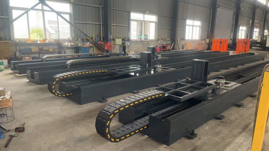 robot track