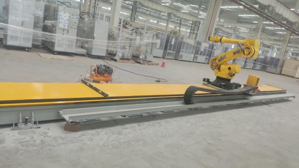 robot track